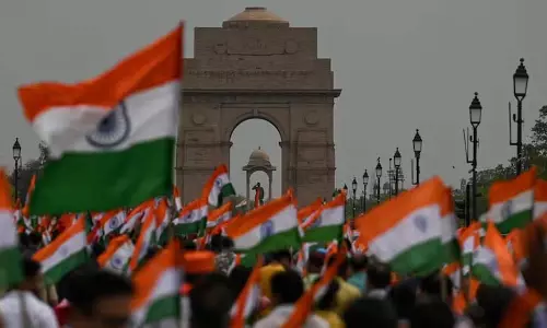 विदेशों में भारतीयों के खिलाफ हिंसा फिर क्यों बढ़ रही है? विदेशों में भारतीयों के खिलाफ हिंसा फिर क्यों बढ़ रही है?