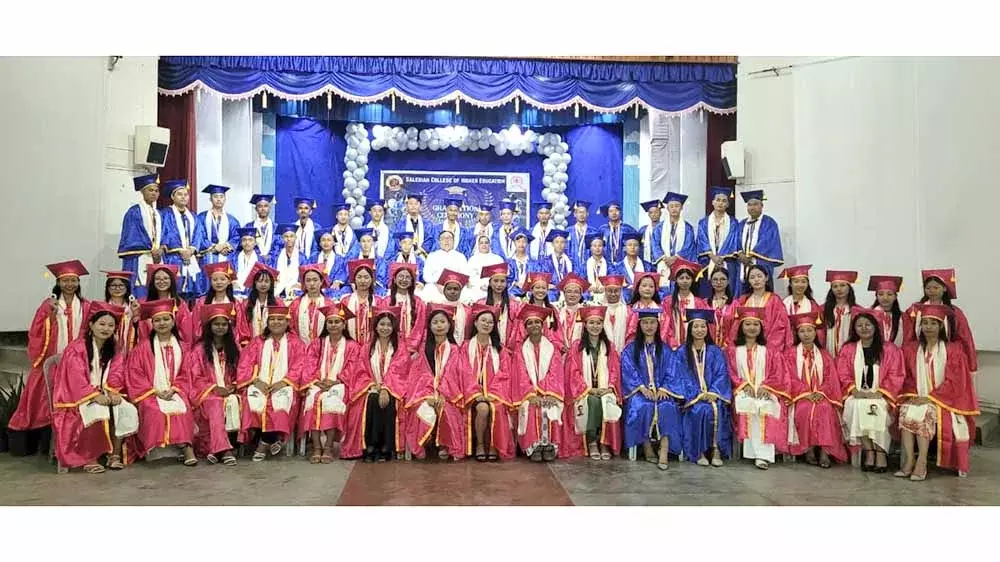 एससीएचई ने स्नातक दिवस मनाया मॉडर्न कॉलेज ने फ्रेशर्स दिवस मनाया एससीएचई ने स्नातक दिवस मनाया मॉडर्न कॉलेज ने फ्रेशर्स दिवस मनाया