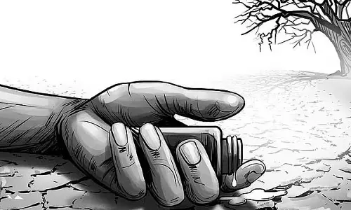 Karnataka : राज्य में 16 महीनों में 981 किसानों ने की आत्महत्या Karnataka : राज्य में 16 महीनों में 981 किसानों ने की आत्महत्या
