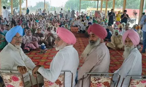 Punjab सरकार की भूमि पूलिंग नीति के खिलाफ आंदोलन को मजदूरों का समर्थन