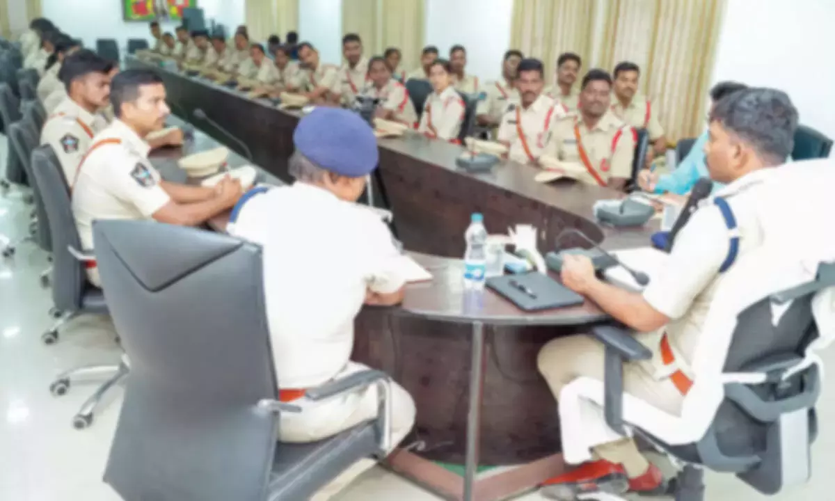 तिरुपति एसपी ने अधिकारियों से कहा, जिम्मेदार पुलिसिंग के जरिए जनता का विश्वास जीतें
