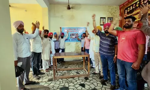 Amritsar: धरने की धमकी, निजीकरण के खिलाफ आंदोलन तेज करेंगे रोडवेज कर्मचारी Amritsar: धरने की धमकी, निजीकरण के खिलाफ आंदोलन तेज करेंगे रोडवेज कर्मचारी