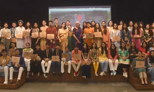 MUN के समापन दिवस पर नीति-निर्माण और सार्वजनिक संवाद पर ध्यान केंद्रित MUN के समापन दिवस पर नीति-निर्माण और सार्वजनिक संवाद पर ध्यान केंद्रित