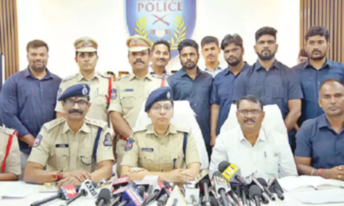 Telangana: हैदराबाद पुलिस ने अवैध सरोगेसी रैकेट का पर्दाफाश किया
