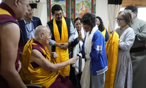 Dalai Lama ने लेह में गर्भाशय ग्रीवा कैंसर टीकाकरण अभियान का शुभारंभ किया