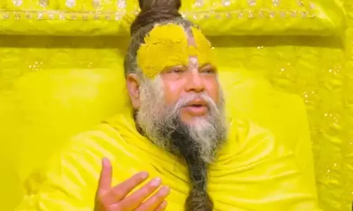 Mathura: संत प्रेमानंद का विवादित बयान, लड़कियों की पवित्रता पर उठाए सवाल