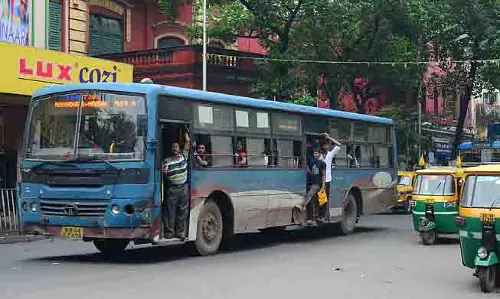 इस राज्य में महिलाएं बसों पर निर्भर, किराए के लिए मुआवजे की मांग कर रही