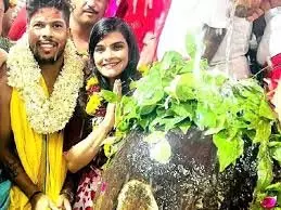 नाग पंचमी पर उमेश यादव ने महाकाल मंदिर में की भस्म आरती नाग पंचमी पर उमेश यादव ने महाकाल मंदिर में की भस्म आरती