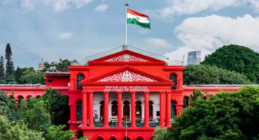 कर्नाटक-गोवा सीमा पर टोल वसूली पर आपत्ति : HC ने केंद्र को नोटिस जारी किया कर्नाटक-गोवा सीमा पर टोल वसूली पर आपत्ति : HC ने केंद्र को नोटिस जारी किया