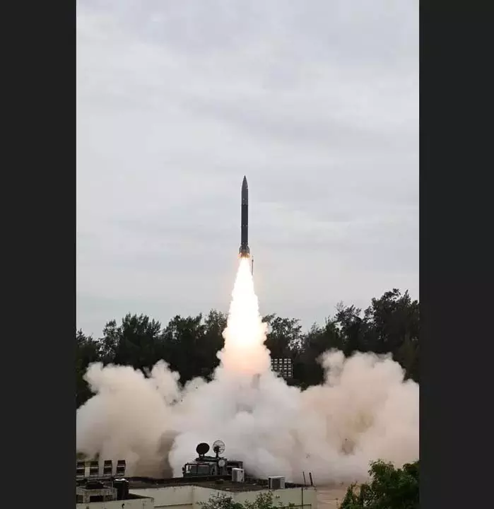 DRDO ने ओडिशा तट से अर्ध-बैलिस्टिक मिसाइल प्रलय की मारक क्षमता का सफल परीक्षण किया DRDO ने ओडिशा तट से अर्ध-बैलिस्टिक मिसाइल प्रलय की मारक क्षमता का सफल परीक्षण किया