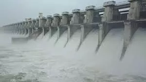 Kerala के बांध क्षमता के करीब, 11 जलाशयों के लिए रेड अलर्ट जारी Kerala के बांध क्षमता के करीब, 11 जलाशयों के लिए रेड अलर्ट जारी
