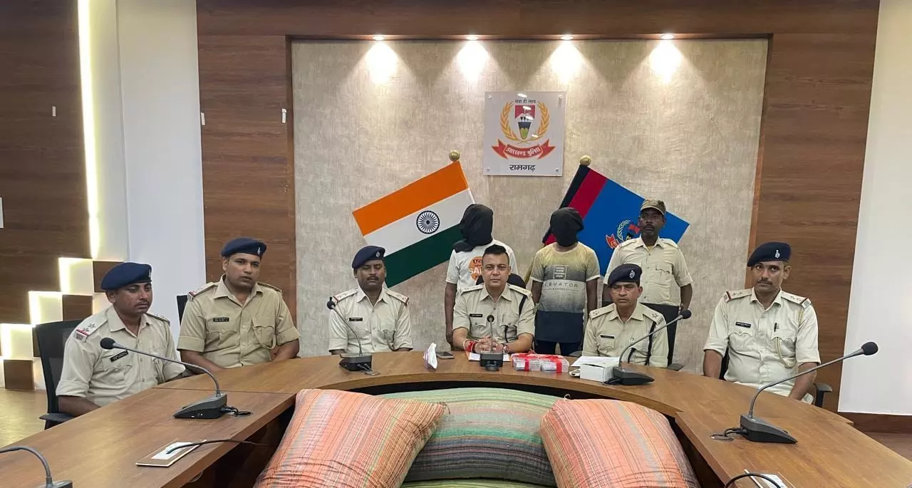 Ramgarh में 480 किलोग्राम डोडा के साथ दो तस्कर गिरफ्तार Ramgarh में 480 किलोग्राम डोडा के साथ दो तस्कर गिरफ्तार