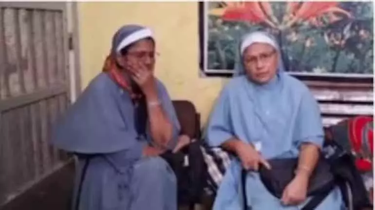 दो केरल निवासी ननों की गिरफ्तारी से केरल और दिल्ली में विरोध प्रदर्शन दो केरल निवासी ननों की गिरफ्तारी से केरल और दिल्ली में विरोध प्रदर्शन