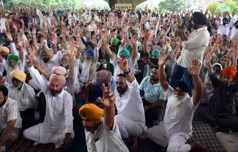 लैंड पूलिंग नीति का विरोध बढ़ा, कार्यकर्ता Lakhvir Singh Lakha आंदोलन में शामिल लैंड पूलिंग नीति का विरोध बढ़ा, कार्यकर्ता Lakhvir Singh Lakha आंदोलन में शामिल