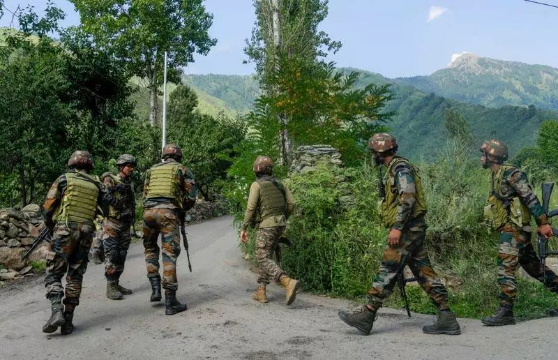 Jammu: पहलगाम के ‘मास्टरमाइंड’ समेत तीन आतंकवादी मारे गए Jammu: पहलगाम के ‘मास्टरमाइंड’ समेत तीन आतंकवादी मारे गए