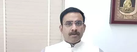 सोशल मीडिया के दुरुपयोग पर रोक, भाजपा नेता परिणय फुके ने सराहा सोशल मीडिया के दुरुपयोग पर रोक, भाजपा नेता परिणय फुके ने सराहा