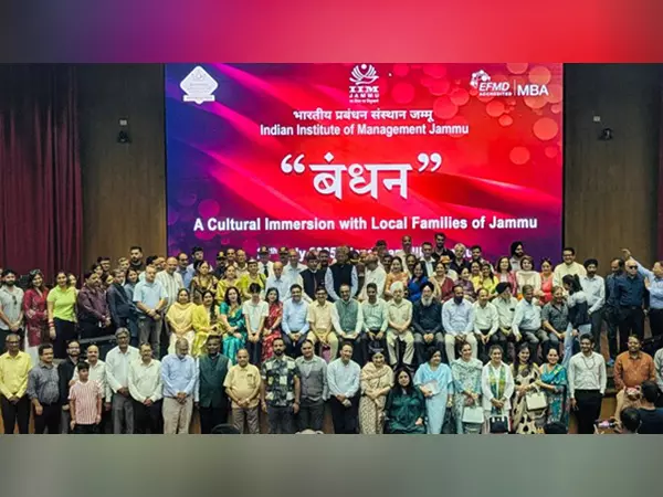 IIM जम्मू ने बंधन की शुरुआत की, अपनी तरह की पहली सांस्कृतिक विसर्जन पहल IIM जम्मू ने बंधन की शुरुआत की, अपनी तरह की पहली सांस्कृतिक विसर्जन पहल
