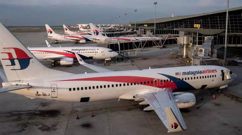 Malaysia के कुआलालंपुर हवाई अड्डे पर 10 भारतीयों को क्यों वापस भेज दिया गया? Malaysia के कुआलालंपुर हवाई अड्डे पर 10 भारतीयों को क्यों वापस भेज दिया गया?