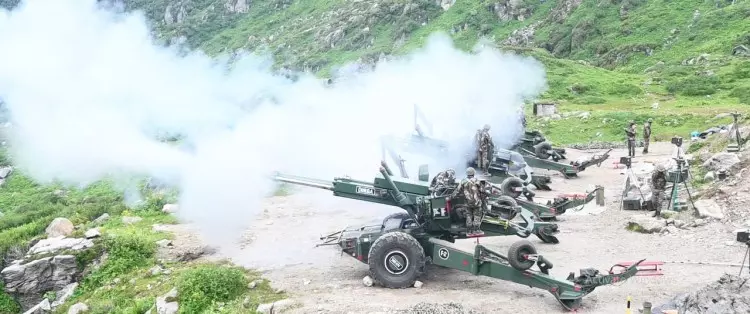 Sikkim : भारतीय सेना हिमालय में भविष्य के युद्ध की रूपरेखा तैयार कर रही Sikkim : भारतीय सेना हिमालय में भविष्य के युद्ध की रूपरेखा तैयार कर रही