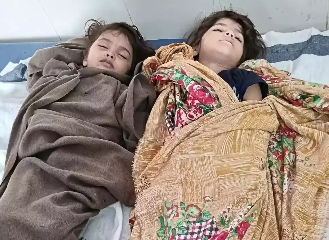 Shivpuri: जहरीली गैस ने ली दो मासूमों की जान Shivpuri: जहरीली गैस ने ली दो मासूमों की जान