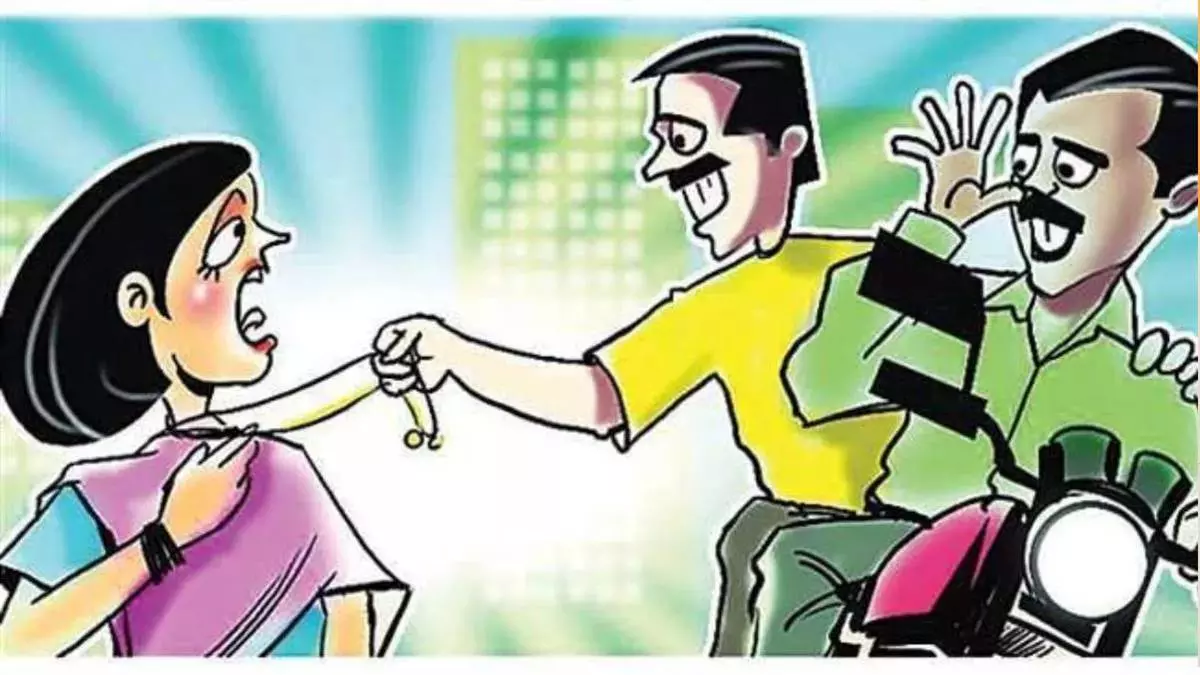 Gurgaon: चेन स्नेचिंग का आतंक, दो दिन में चार घटना Gurgaon: चेन स्नेचिंग का आतंक, दो दिन में चार घटना