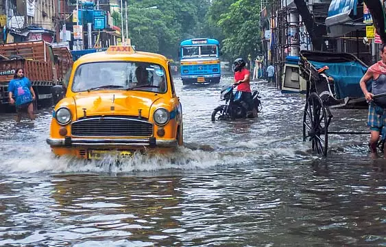 जुलाई में कोलकाता में सामान्य से 64 प्रतिशत अधिक बारिश हुई जुलाई में कोलकाता में सामान्य से 64 प्रतिशत अधिक बारिश हुई