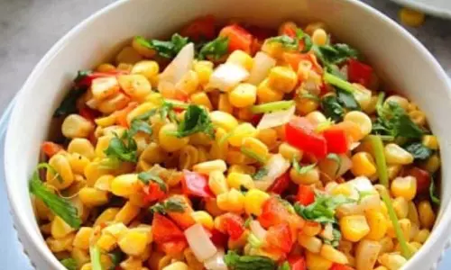 Sweet Corn Salad:मानसून में मसालेदार व्यंजन के रूप में एक बेहतरीन विकल्प