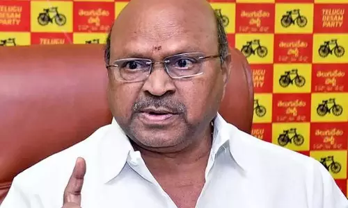 कुडा प्रमुख ने शराब घोटाले में Jagan की भूमिका का आरोप लगाया कुडा प्रमुख ने शराब घोटाले में Jagan की भूमिका का आरोप लगाया