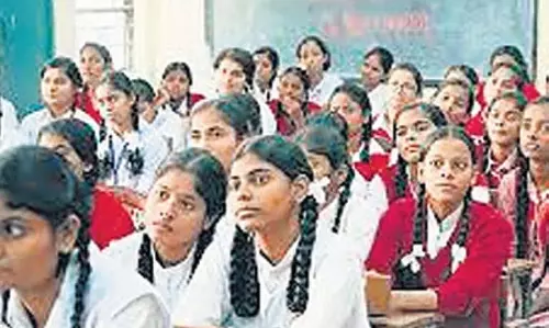 33 सीएम श्री स्कूलों में होगी प्रवेश परीक्षा, 50% सीटें सरकारी छात्रों के लिए आरक्षित 33 सीएम श्री स्कूलों में होगी प्रवेश परीक्षा, 50% सीटें सरकारी छात्रों के लिए आरक्षित