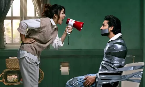 ‘Sathi Leelavathi’ का टीज़र: शादी को लेकर एक अनोखी और हास्यभरी झलक ‘Sathi Leelavathi’ का टीज़र: शादी को लेकर एक अनोखी और हास्यभरी झलक