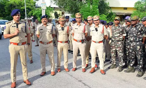 Karimnagar में घेराबंदी और तलाशी अभियान के दौरान 71 वाहन जब्त