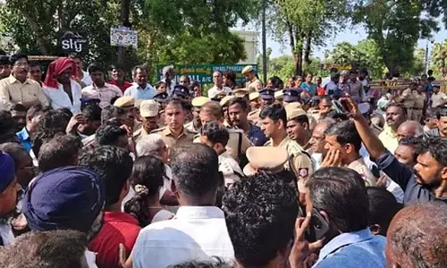 कविन ऑनर किलिंग: सुरजीत के माता-पिता और पुलिस सहायक निरीक्षक निलंबित कविन ऑनर किलिंग: सुरजीत के माता-पिता और पुलिस सहायक निरीक्षक निलंबित