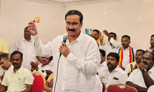 PMK ने गांव की छोटी दुकानों के लिए व्यापार लाइसेंस अनिवार्य करने के कदम की आलोचना की