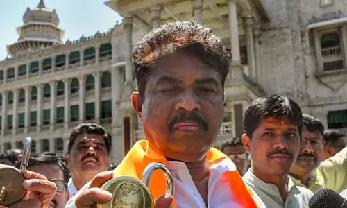 ड्रग रैकेट के बाद बढ़ी सियासी हलचल, विपक्ष ने सरकार को घेरा