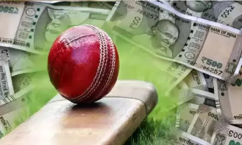 आरक्षक ने सरगुजा में बनवाया सट्टे का सेटअप, फरार सटोरी ने खोली पोल आरक्षक ने सरगुजा में बनवाया सट्टे का सेटअप, फरार सटोरी ने खोली पोल