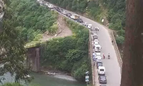 यातायात समस्या, Baijnath, पपरोला के स्थानीय लोग बाईपास निर्माण की मांग कर रहे यातायात समस्या, Baijnath, पपरोला के स्थानीय लोग बाईपास निर्माण की मांग कर रहे