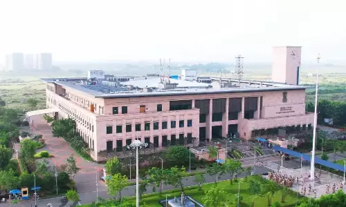 सुप्रीम कोर्ट कॉलेजियम द्वारा नियुक्तियों को मंजूरी मिलने के बाद AP High Court को चार स्थायी न्यायाधीश मिले सुप्रीम कोर्ट कॉलेजियम द्वारा नियुक्तियों को मंजूरी मिलने के बाद AP High Court को चार स्थायी न्यायाधीश मिले