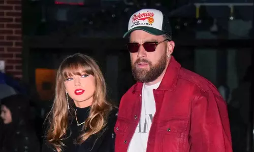 Taylor Swift लॉस एंजिल्स में गुप्त संगीत वीडियो की शूटिंग करती देखी गईं Taylor Swift लॉस एंजिल्स में गुप्त संगीत वीडियो की शूटिंग करती देखी गईं