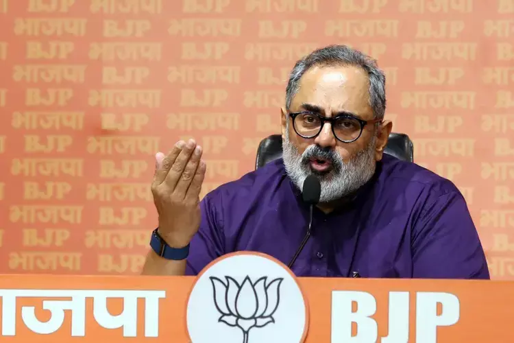 Kerala में ननों की गिरफ्तारी गलतफहमी के कारण हुई भाजपा उनके साथ खड़ी Kerala में ननों की गिरफ्तारी गलतफहमी के कारण हुई भाजपा उनके साथ खड़ी