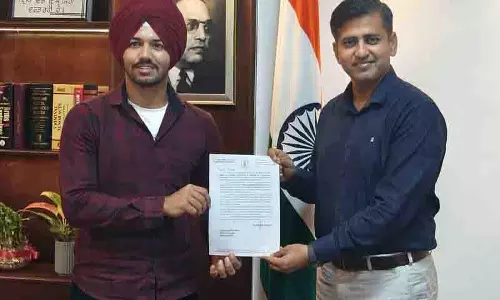 Jalandhar: पुश-अप करने वाले व्यक्ति को नशा-विरोधी अभियान के लिए जिला युवा आइकन नियुक्त किया Jalandhar: पुश-अप करने वाले व्यक्ति को नशा-विरोधी अभियान के लिए जिला युवा आइकन नियुक्त किया