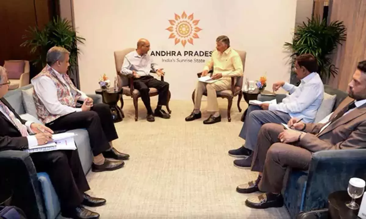 Andhra के मुख्यमंत्री ने सिंगापुर में एआई सहयोग की मांग की