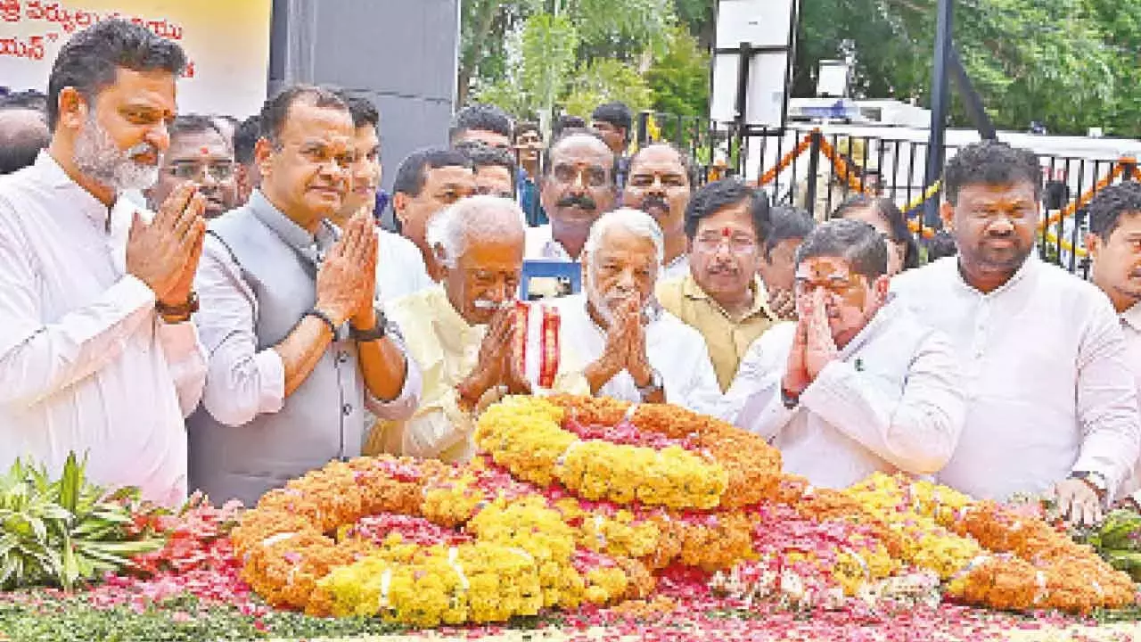Telangana: मंत्री कोमाटिरेड्डी ने जयपाल रेड्डी को भारत रत्न देने की वकालत की