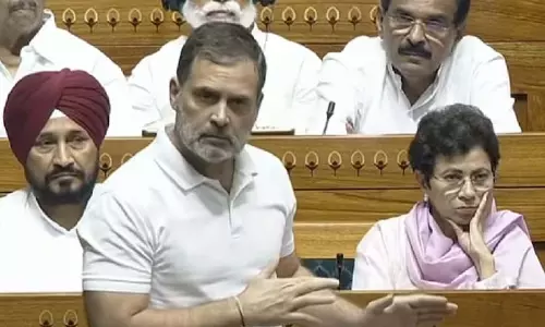 ऑपरेशन सिंदूर पर संसद में जोरदार बहस: राहुल गांधी ने उठाए सरकार पर सवाल ऑपरेशन सिंदूर पर संसद में जोरदार बहस: राहुल गांधी ने उठाए सरकार पर सवाल