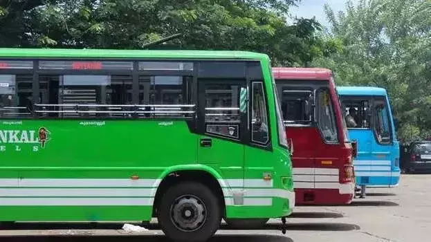 वार्ता विफल; केरल में निजी बस मालिक अनिश्चितकालीन हड़ताल पर