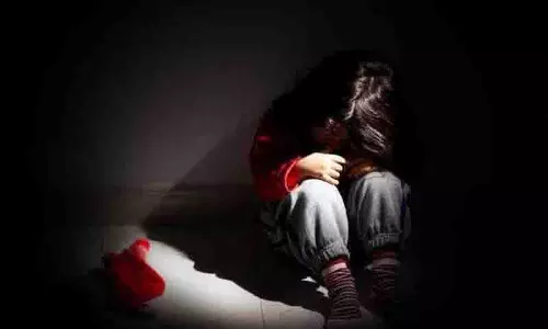 Dhakoli में 5 साल की सौतेली बहन से बलात्कार के आरोप में युवक गिरफ्तार