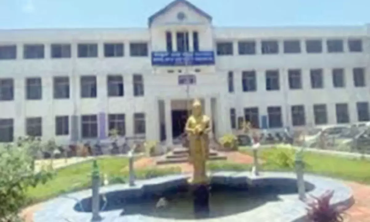 केंद्र ने वेनलॉक अस्पताल में डे केयर कैंसर सेंटर के लिए 1.49 करोड़ रुपये मंजूर किए केंद्र ने वेनलॉक अस्पताल में डे केयर कैंसर सेंटर के लिए 1.49 करोड़ रुपये मंजूर किए