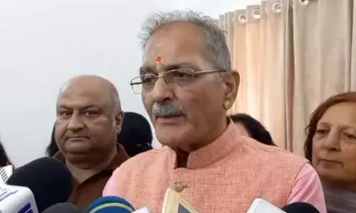 Jammu: कविंदर ने लेह बनाम कारगिल मुद्दे को सुलझाने का भरोसा जताया Jammu: कविंदर ने लेह बनाम कारगिल मुद्दे को सुलझाने का भरोसा जताया
