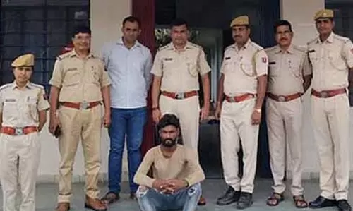 Bundi: पुलिस ने पकड़ा 50 हजार का वांछित अपराधी Bundi: पुलिस ने पकड़ा 50 हजार का वांछित अपराधी