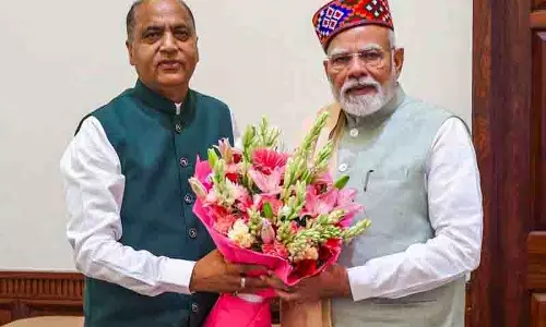 बारिश से हुई तबाही, Jairam Thakur ने मोदी से मुलाकात की, क्षेत्र विशेष सहायता मांगी बारिश से हुई तबाही, Jairam Thakur ने मोदी से मुलाकात की, क्षेत्र विशेष सहायता मांगी