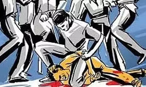 Uttar Pradesh : ड्रोन समझकर युवक पर हुआ हमला, पुलिस जांच में जुटी